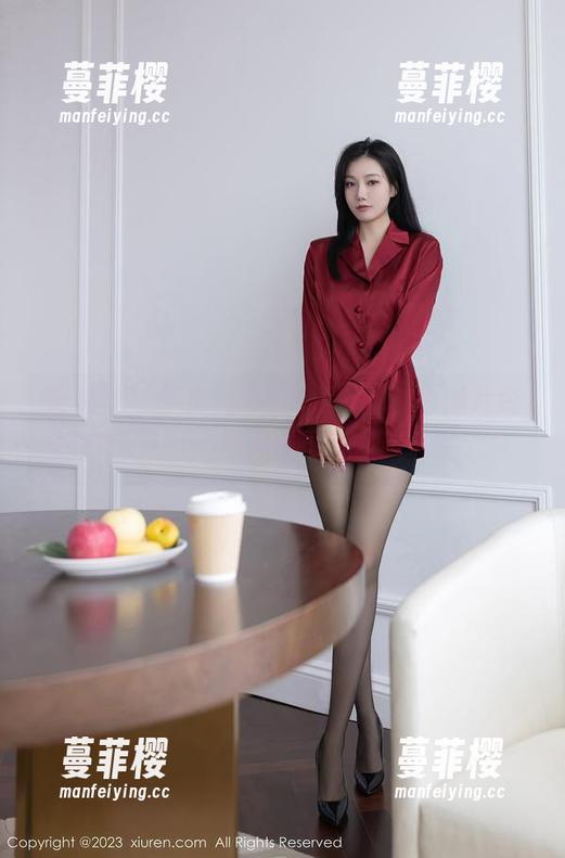 秀人网-梦灵儿Mini 秀人网 - 梦灵儿Mini,她的白色图片令我有种想捏捏的冲动,这算不算是爱?