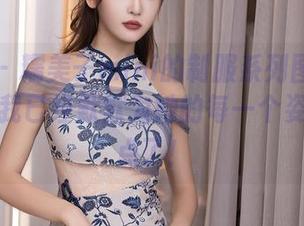 秀人网 – 糯美子mini的制服系列图包分享，反正我已经默默为她的每一个姿势划重点了！