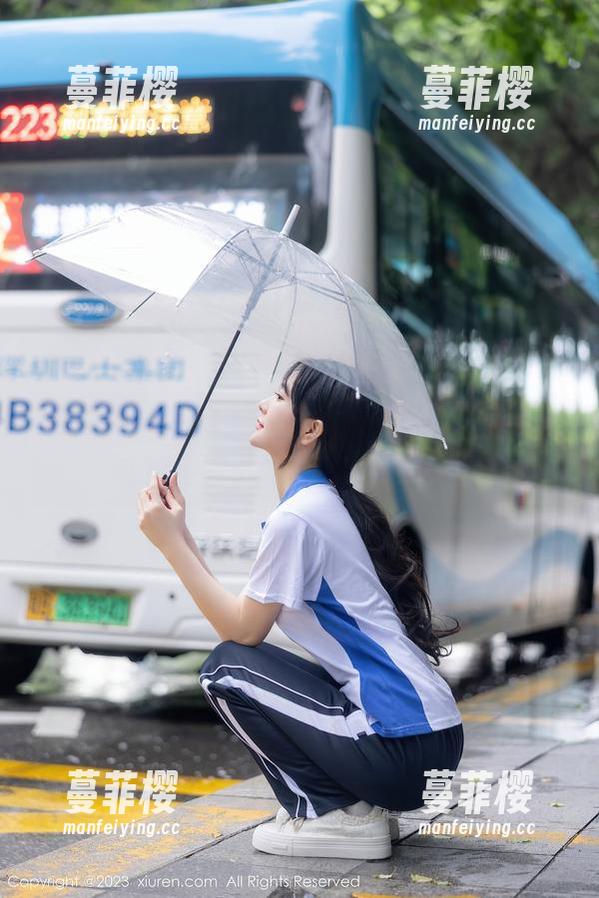 秀人网 - 陈念灵Vickyao的红裙全集：试穿这裙子到底有什么深意？