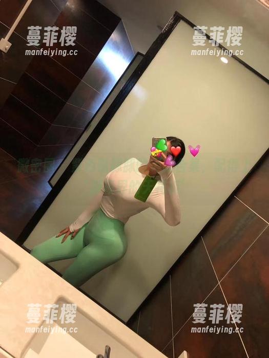 紫色哒豚豚 微密圈 - 紫色哒豚豚的美脚合集,配得上‘脚模界的天花板’