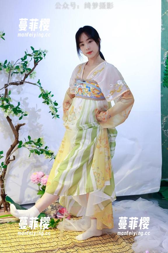 绮梦摄影-章章 绮梦摄影 - 定制图集让章章的女孩们趴在眼前:这个好像在哪里见过...
