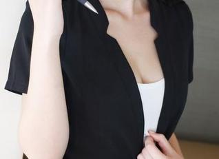 美媛馆 – 看许诺sabrina的校服原图,竟然从未想过无圣光如此真实