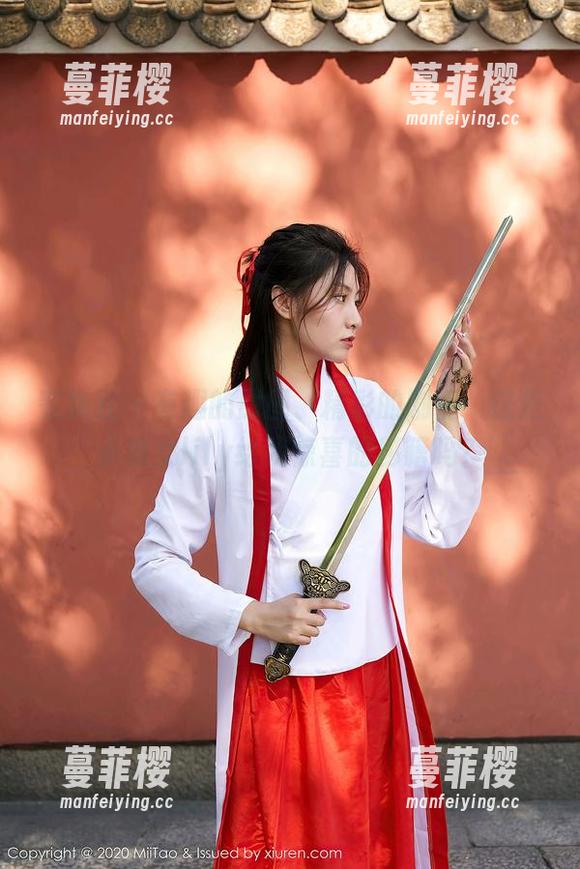 蜜桃社-小魔女lily 蜜桃社 - 有趣的原图、精彩的剧情,这是小魔女lily给我惊喜的秘籍吗?
