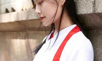 蜜桃社 – 温心怡的运动美图更新，正好给你一个“哑光”育儿经…