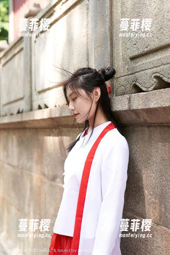 蜜桃社-温心怡 蜜桃社 - 温心怡的运动美图更新,正好给你一个“哑光”育儿经…
