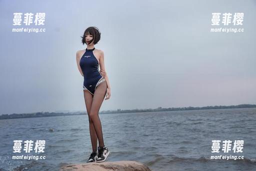 轩萧学姐的灰色蕾丝：下载时小心，别把屏幕划了呀！