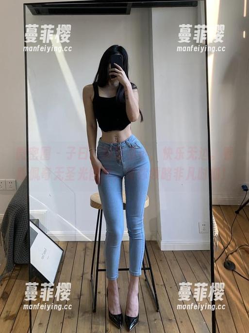 陈佩奇 微密圈 - 子曰:浴室虽小,快乐无边。看陈佩奇无圣光图片,带你领略非凡时刻!