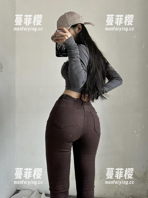 陈佩奇 微密圈 - 意想不到!陈佩奇的厨娘写真图包,非看不可就像看美食节目一样!