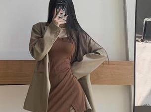 微密圈 – 私拍资源一箩筐，陈佩奇的视频里，那种保留的调调简直像在对你挑眉…