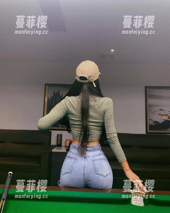 微密圈 - 图集中的连体衣风波：陈佩奇带你看不一样的‘全身穿’经历！