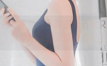 套图里的青水百合子真是无圣光下的科技魅魔，像是呼唤我又怕我追不上她。