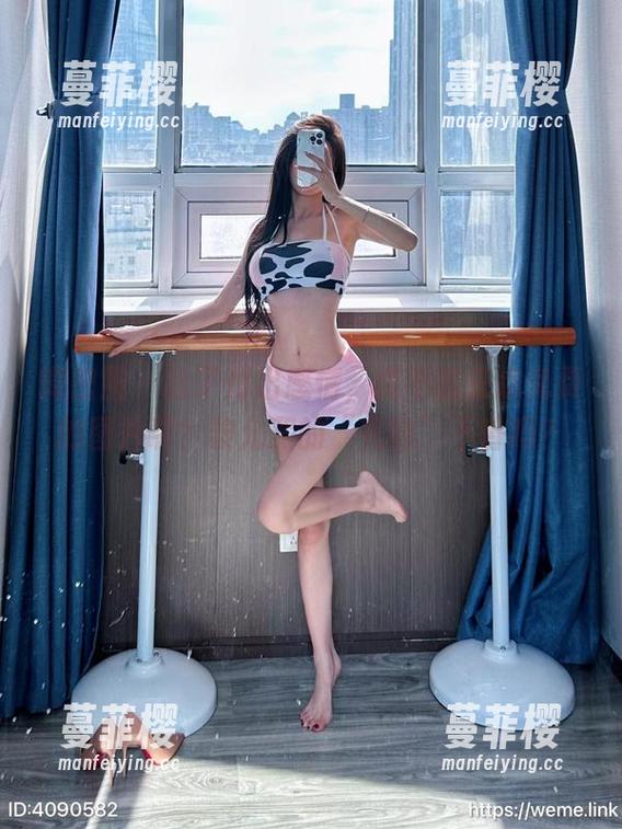 微密圈 - 除了付出感情，能不能来点免费的图片啊？黎允熙的“礼物”不香吗？